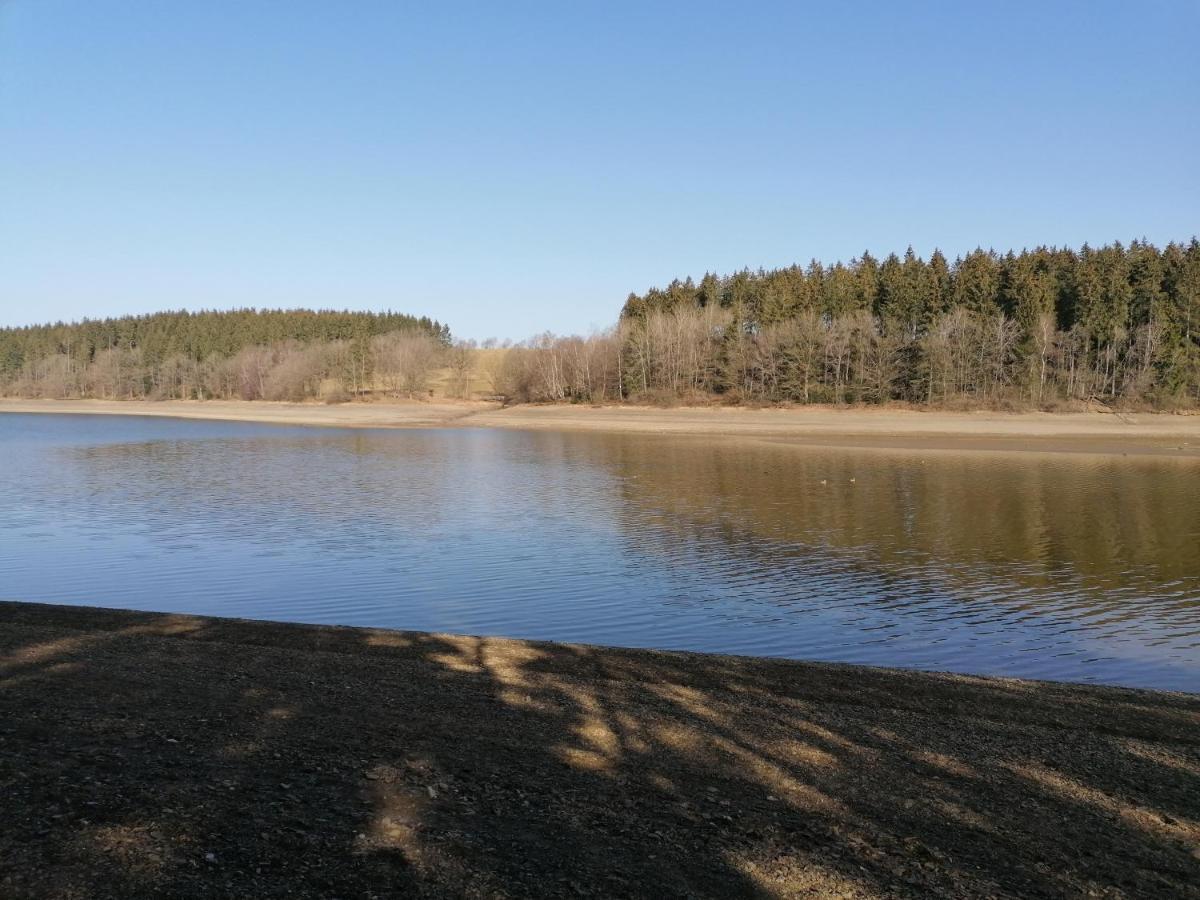 Sehr zentral in Bütgenbach Ferienhaus Lorea Exterior foto