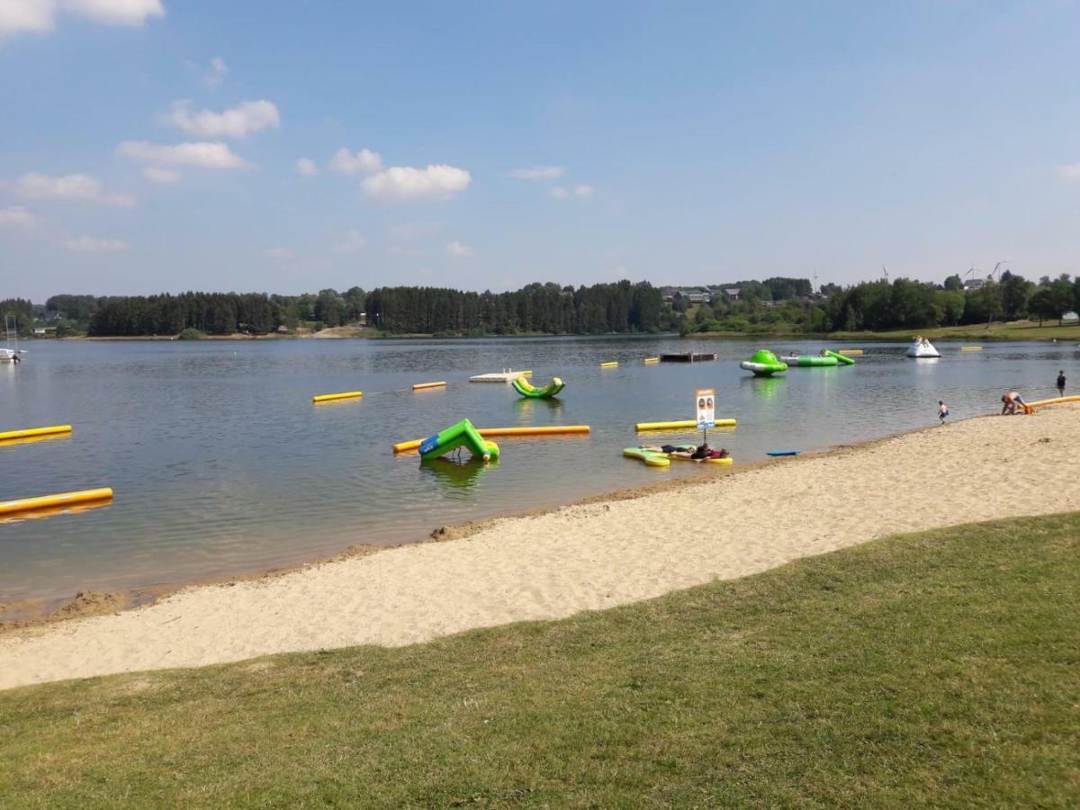 Sehr zentral in Bütgenbach Ferienhaus Lorea Exterior foto